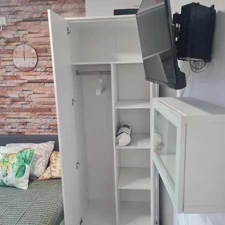 Aparthotel под старой лозой Novi Sad