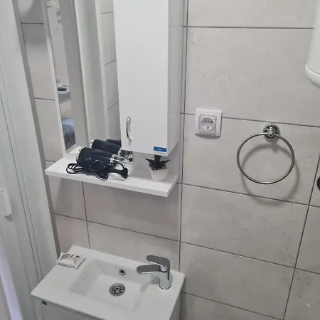 под старой лозой Aparthotel