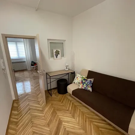 под старой лозой 3* Нови-Сад