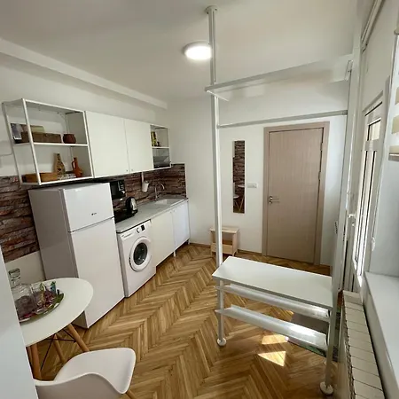 под старой лозой