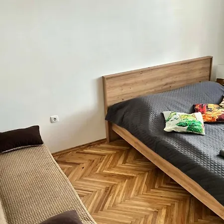 под старой лозой 3* Novi Sad